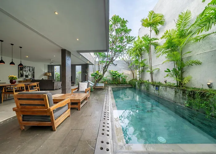 Jekumah Seminyak