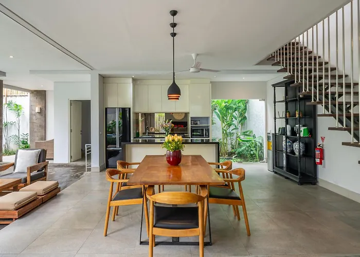 Jekumah Villa *